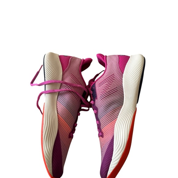 New Balance Women's Pink and Purple Athletic Shoes - Picture 5 of 9